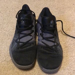 Nike Kyrie Flytraps